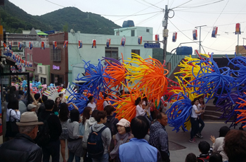 감천문화마을 축제 골목 전경